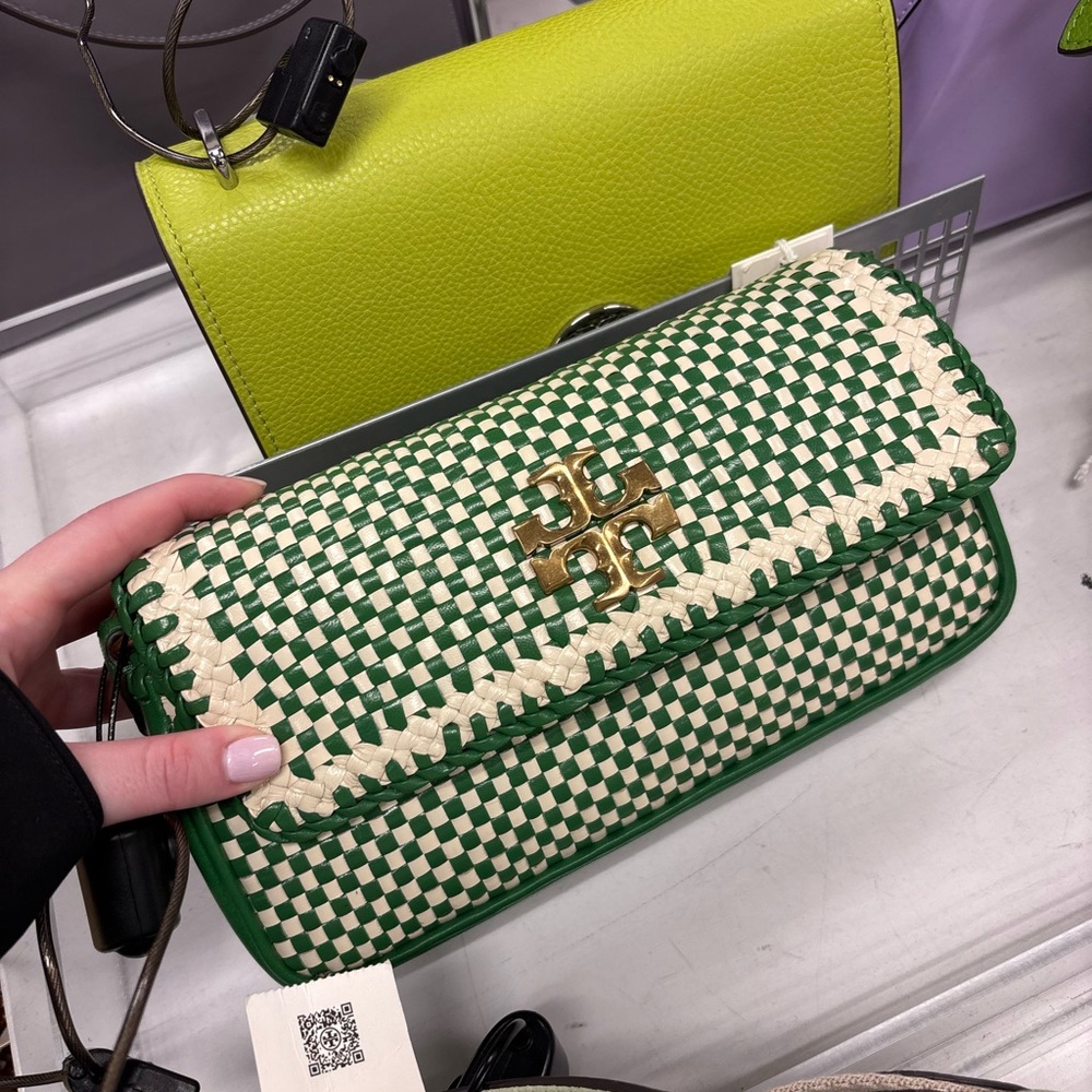 Found one more of this gem (sold out everywhere). Tory Burch One Size.